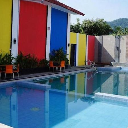 פדאנג Hotel Ranah Bundo מראה חיצוני תמונה